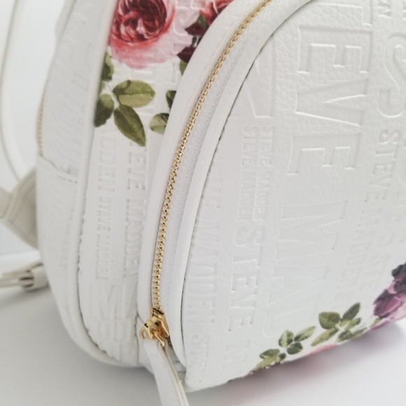 🆕️⬇️Steve Madden Bjordan White Floral Logo Backpack - Picture 3 of 16
